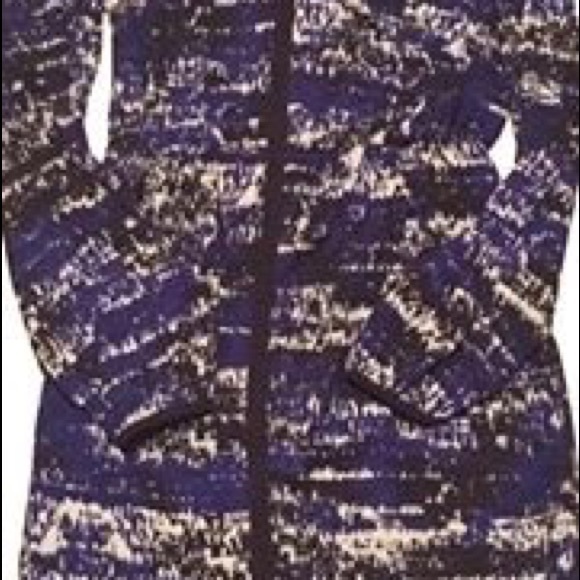 BCBG MAX DRESS SIZE SMALL NEW WITH TAGS $220 - Picture 3 of 7